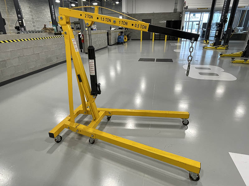 Engine hoist